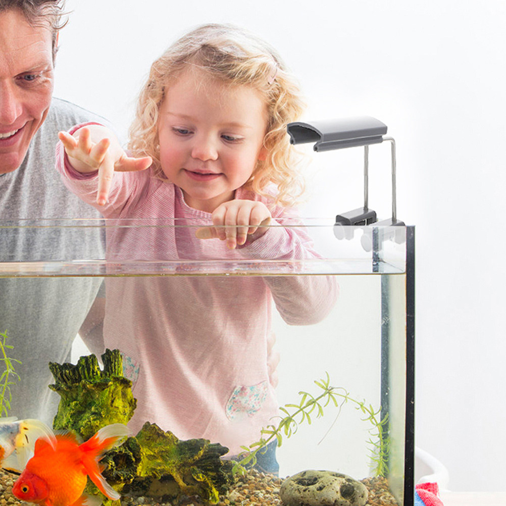 قطعتان من حامل إضاءة حوض السمك - مراجعة Aquarium Planted Tank Light وسعره